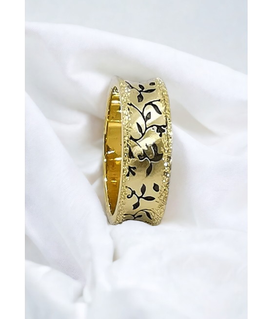 copy of wedding ring Ferrero design