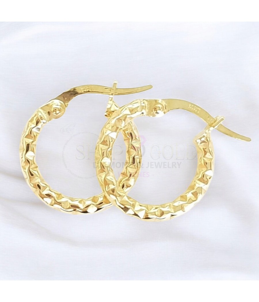 Gold hoop earrings, 20 Mm.