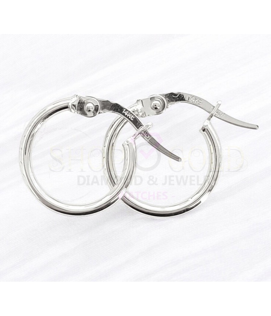 Gold hoop earrings smooth, 13 mm.